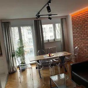 https://apartament-love-wroclaw-3-pokojowe-mieszkanie.hotelswroclaw.com